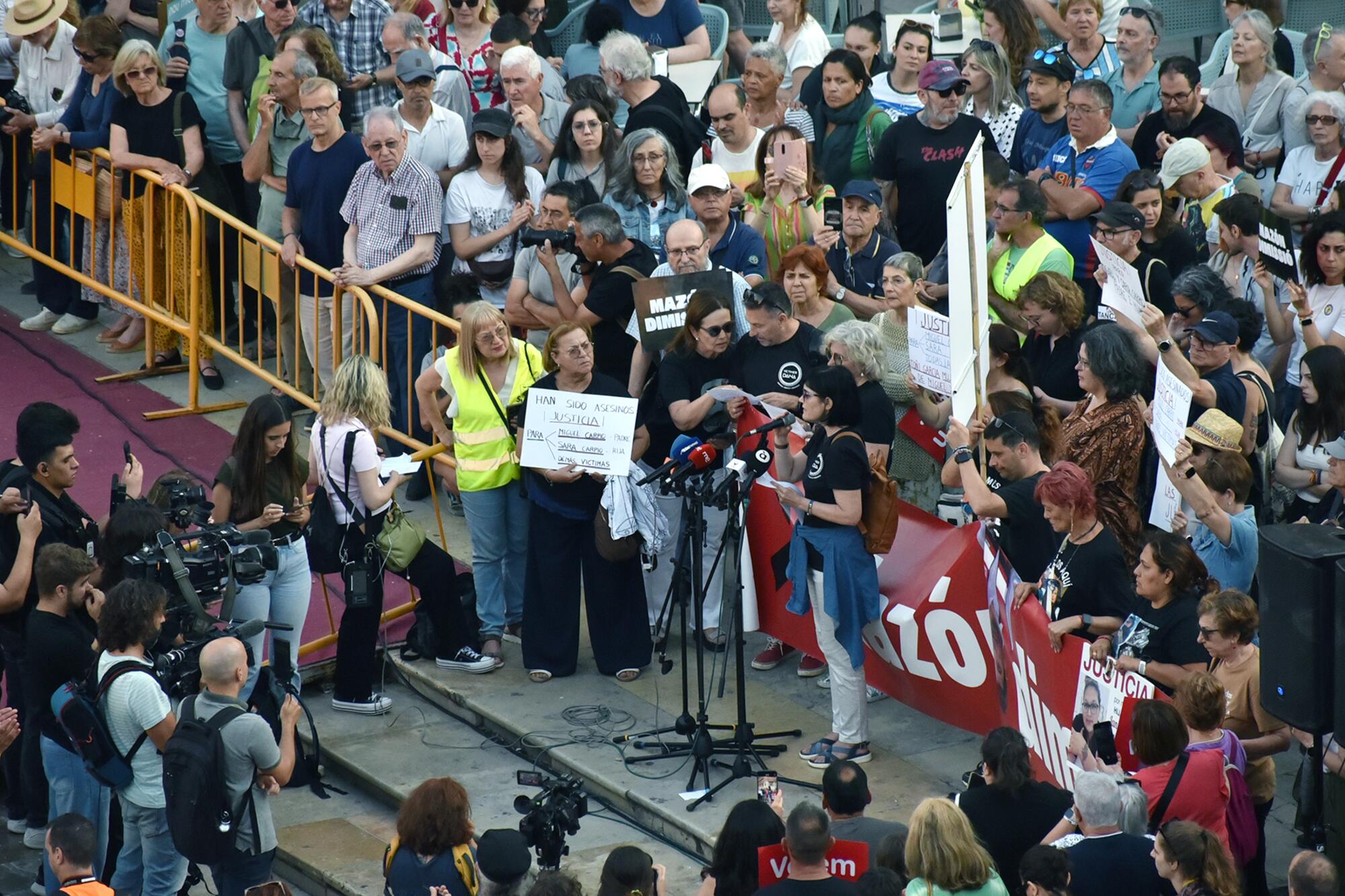 Séptima manifestación Mazón Dimisisó, dia de la huelga - 10